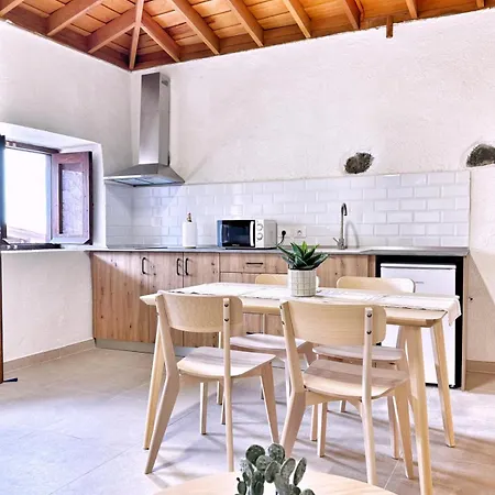 Casas Javier * Адехе